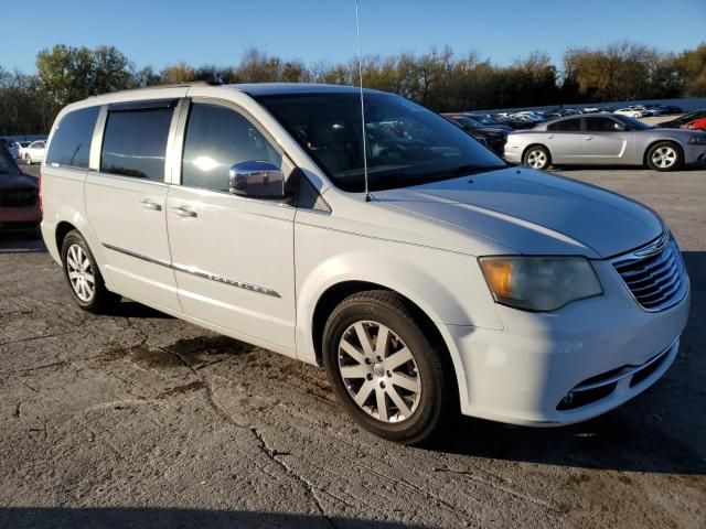 2011 Chrysler Town & Country Touring L