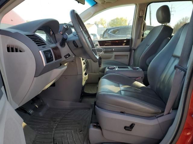 2009 Chrysler Town & Country Touring