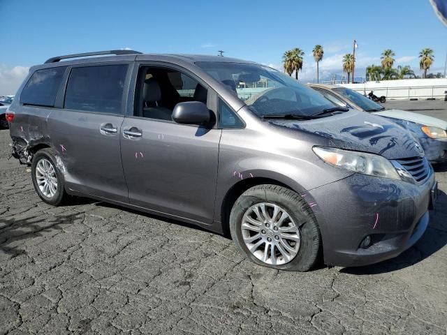 2015 Toyota Sienna XLE