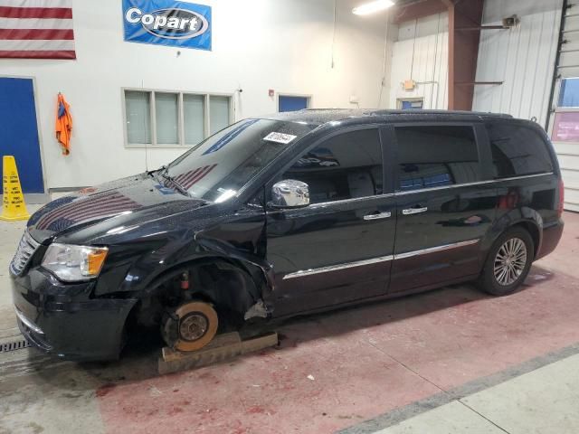 2013 Chrysler Town & Country Touring L