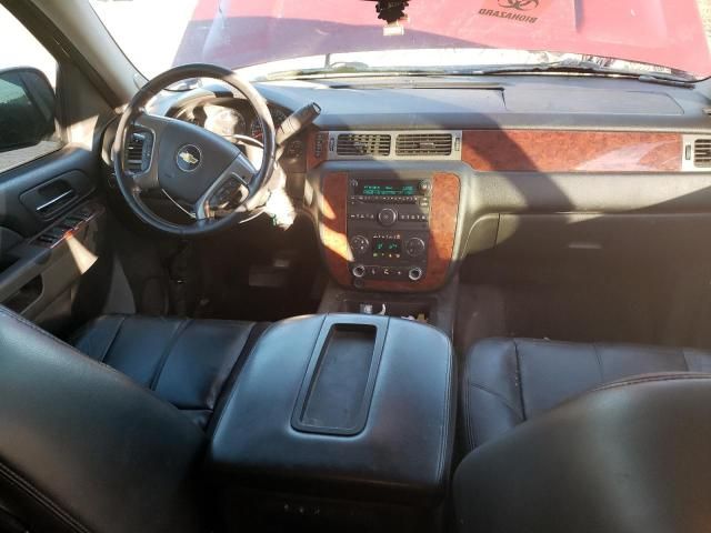 2011 Chevrolet Suburban K1500 LT