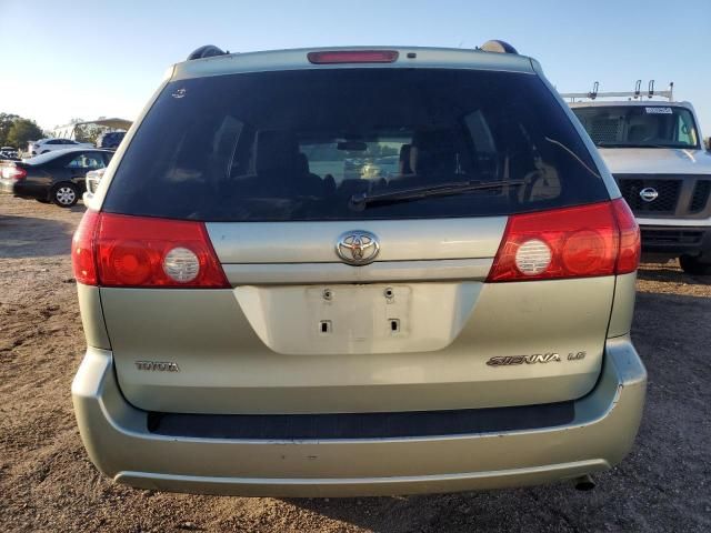 2009 Toyota Sienna CE