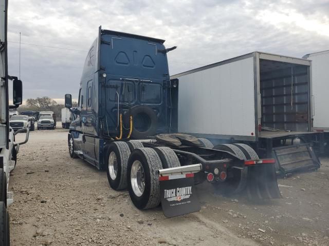 2018 Freightliner Cascadia 125