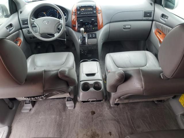 2009 Toyota Sienna XLE