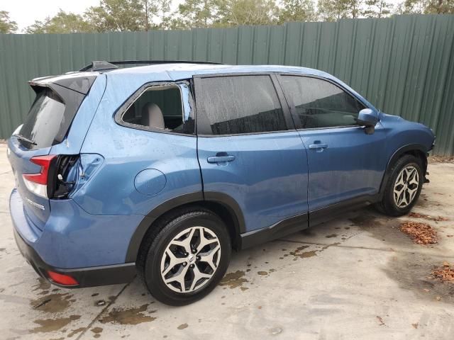 2024 Subaru Forester Premium