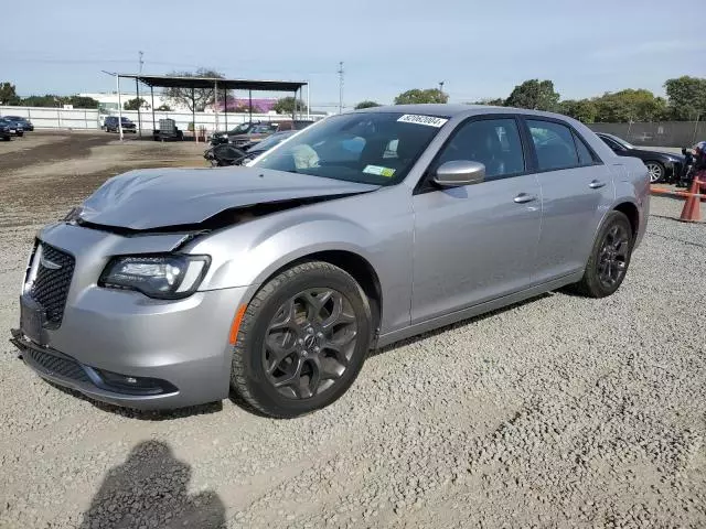 2018 Chrysler 300 S