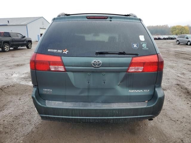 2005 Toyota Sienna XLE