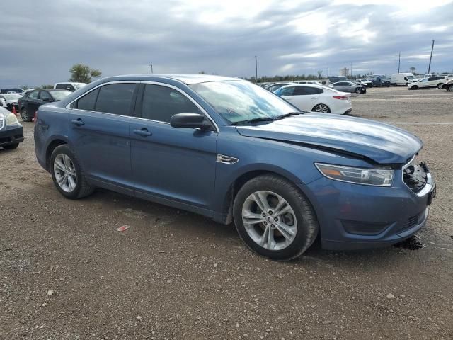 2018 Ford Taurus SE