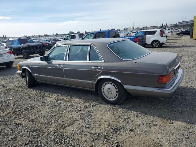 1990 Mercedes-Benz 560 SEL