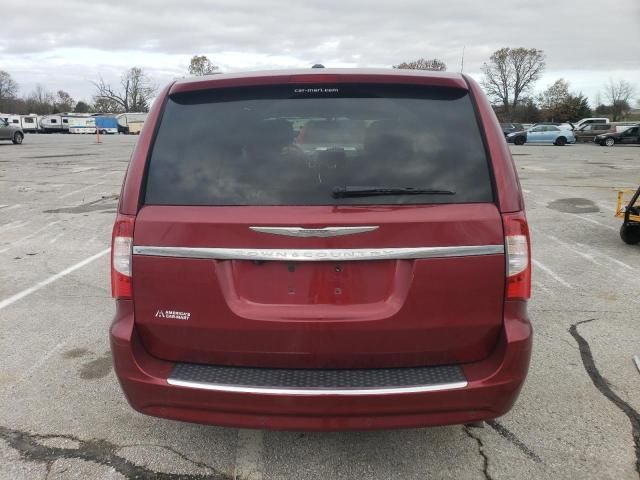 2012 Chrysler Town & Country Touring L