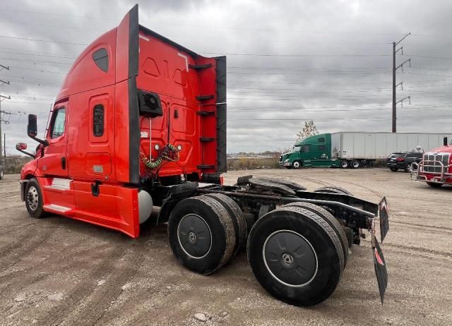 2021 Freightliner Cascadia 126