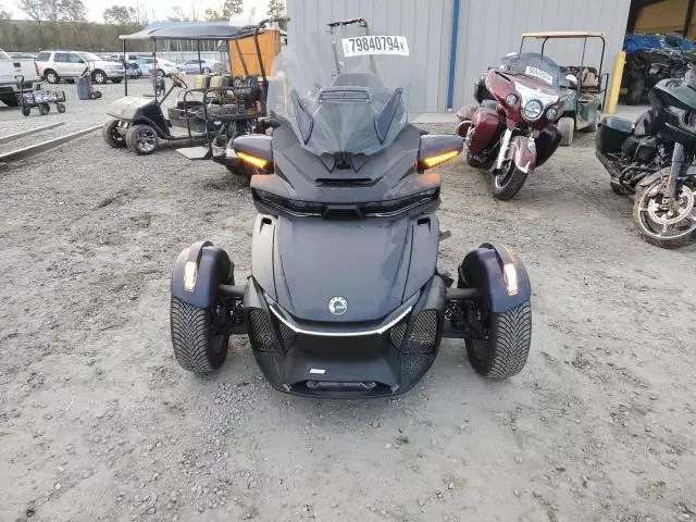 2022 Can-Am Spyder Roadster RT