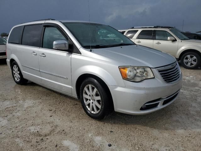 2011 Chrysler Town & Country Touring L