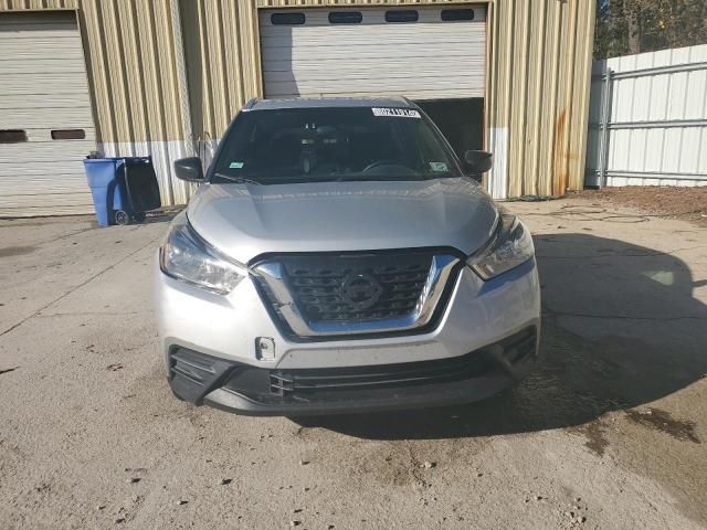 2019 Nissan Kicks S