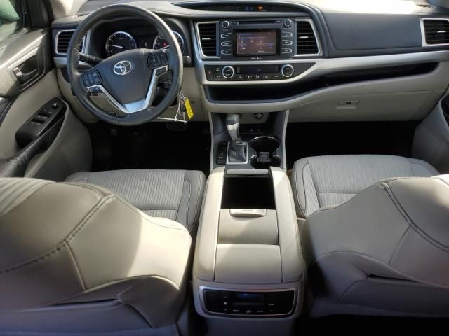 2015 Toyota Highlander LE