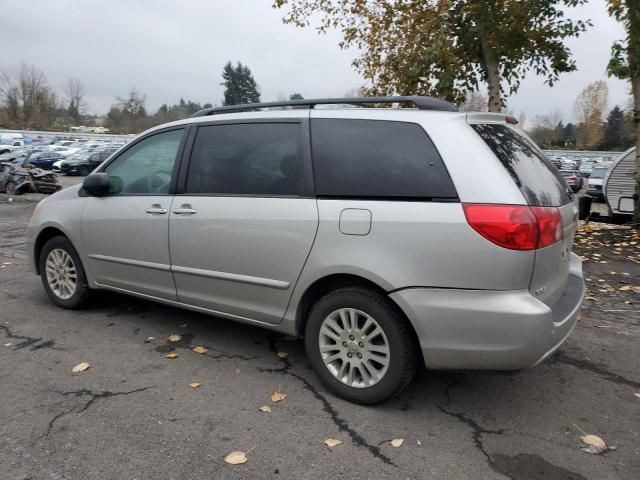 2007 Toyota Sienna LE