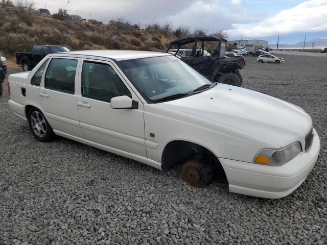 1999 Volvo S70