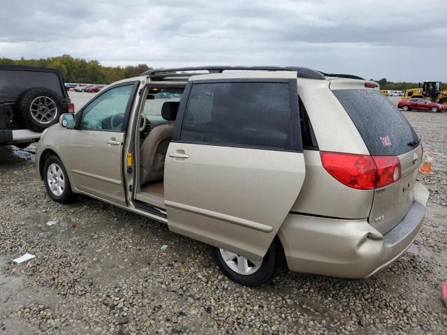 2007 Toyota Sienna XLE