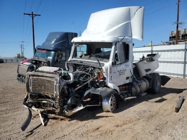 2019 Volvo VNR