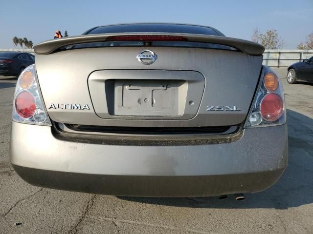 2004 Nissan Altima Base