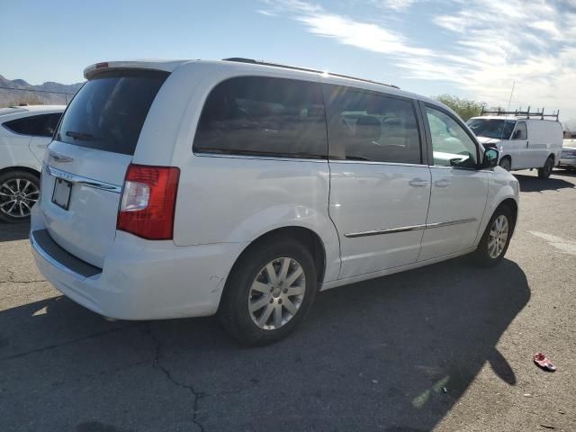 2016 Chrysler Town & Country Touring