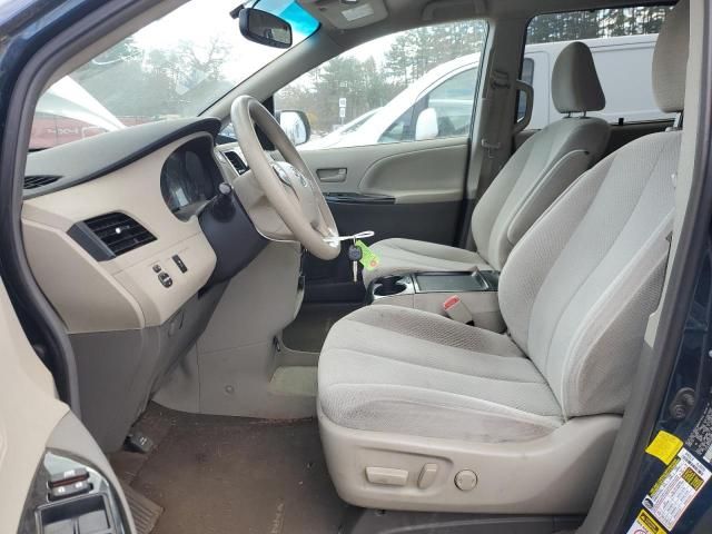 2011 Toyota Sienna LE