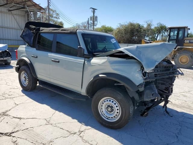 2022 Ford Bronco Base