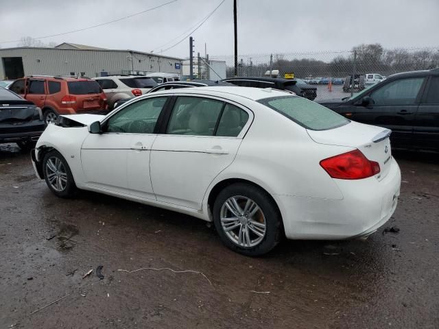 2015 Infiniti Q40