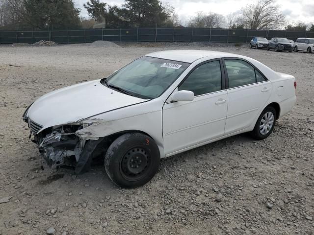 2005 Toyota Camry LE