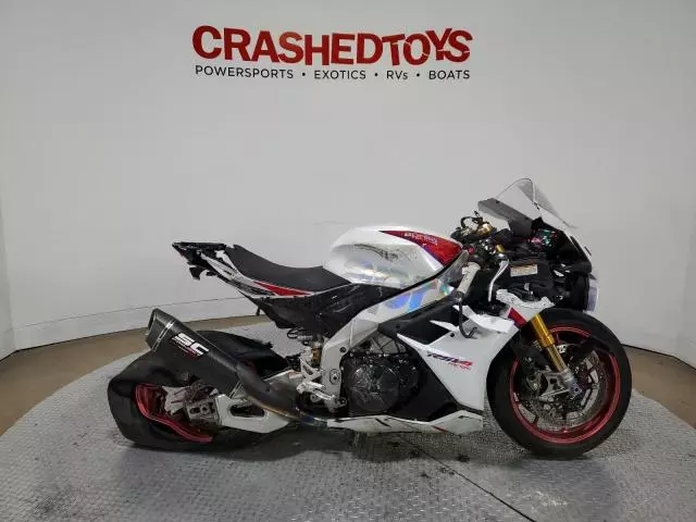 2023 Aprilia RSV4 Factory