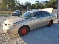 Carros salvage sin ofertas aún a la venta en subasta: 2004 Toyota Camry LE