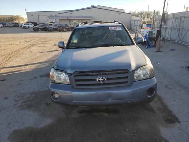 2004 Toyota Highlander Base