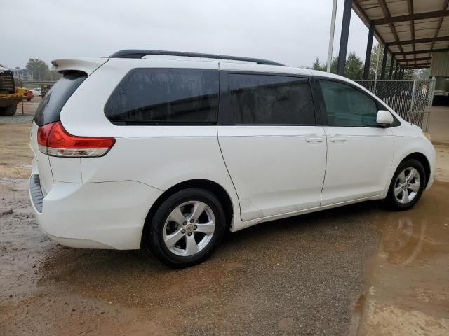 2011 Toyota Sienna LE