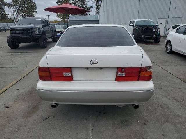 1998 Lexus LS 400