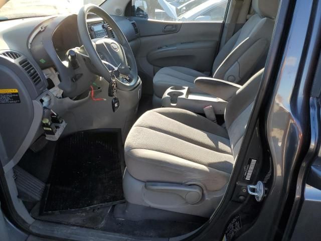 2012 KIA Sedona LX