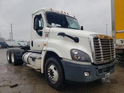 Salvage trucks for sale at Woodhaven, MI auction: 2020 Freightliner Cascadia 125