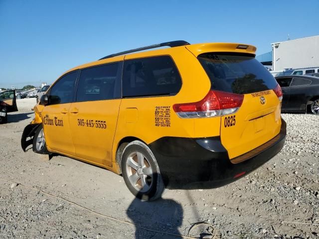 2011 Toyota Sienna LE