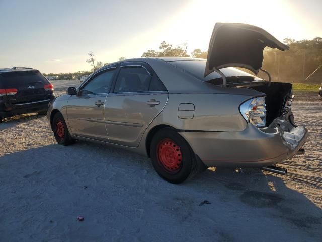 2004 Toyota Camry LE