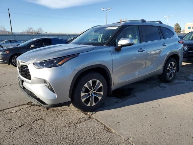 2023 Toyota Highlander L