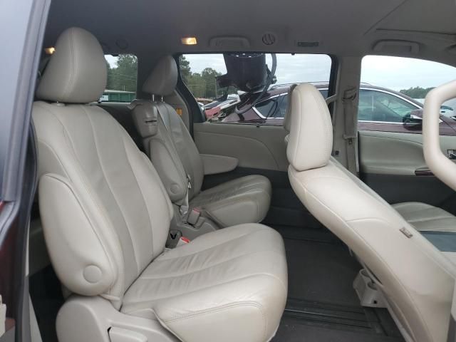 2012 Toyota Sienna XLE