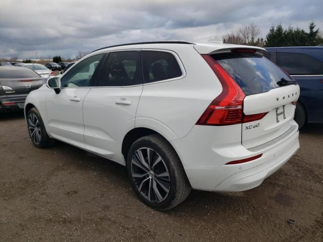 2022 Volvo XC60 B5 Momentum