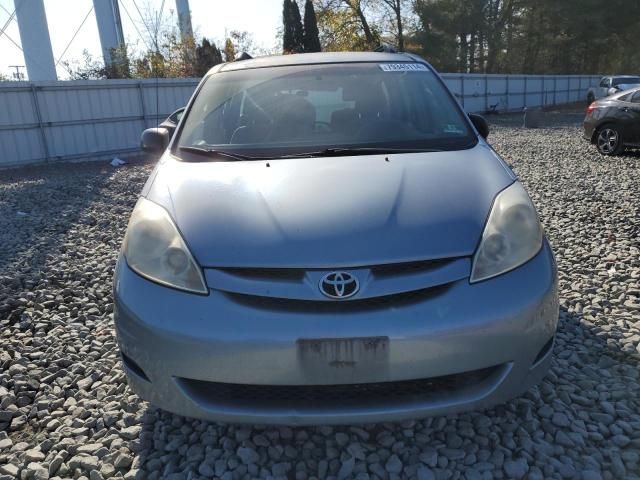 2010 Toyota Sienna CE