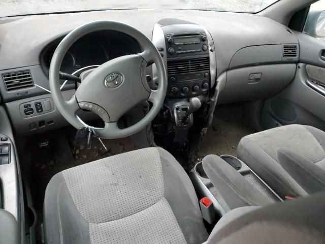 2007 Toyota Sienna LE