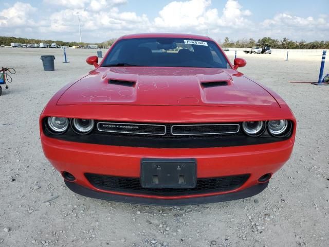 2016 Dodge Challenger SXT