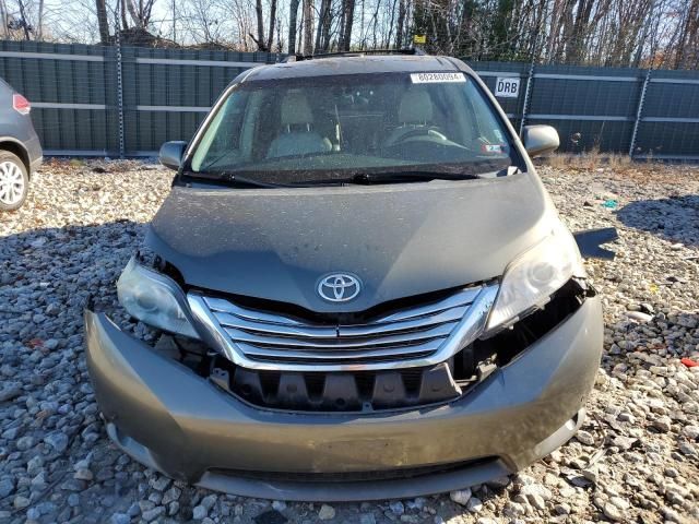 2011 Toyota Sienna XLE