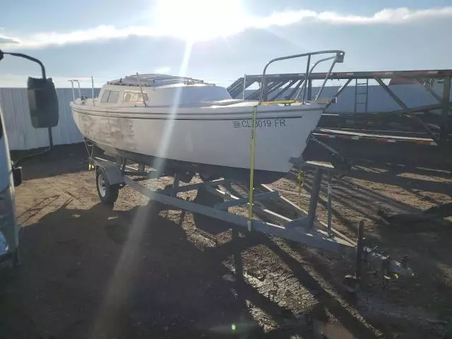 1985 Catalina Boat