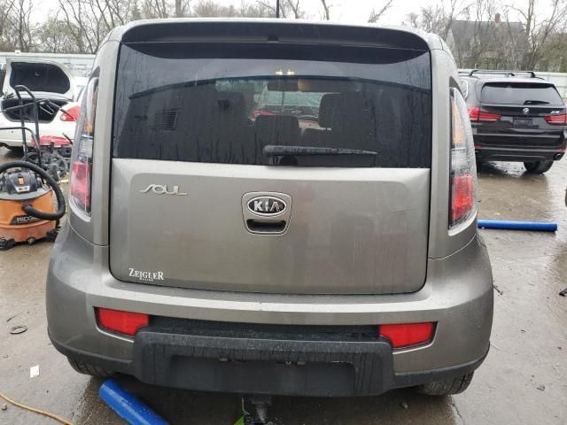 2011 KIA Soul +