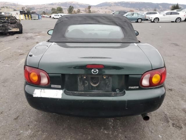 2000 Mazda MX-5 Miata Base