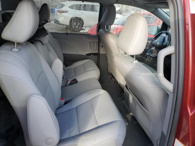 2019 Toyota Sienna XLE