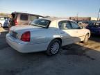 2005 Lincoln Town Car Signature